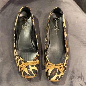 Jessica Simpson leopard flats